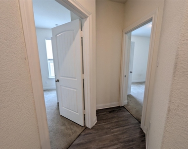 2471 Sunrise Rd - Photo Thumbnail 14