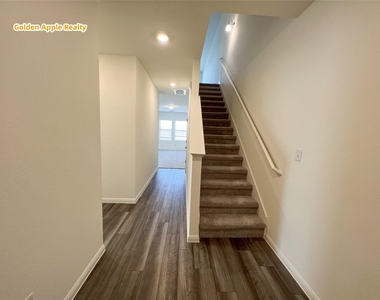 103 Gray Fox Loop - Photo Thumbnail 5