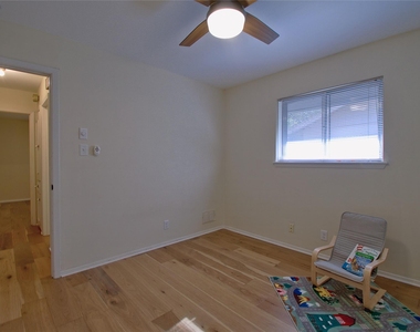 9202 Quail Meadow Dr - Photo Thumbnail 14