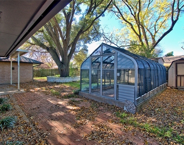 9202 Quail Meadow Dr - Photo Thumbnail 27