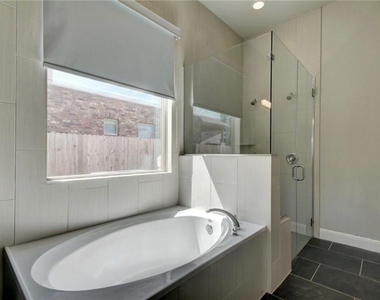 810 Wilson Ranch Pl - Photo Thumbnail 19