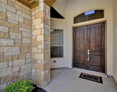 810 Wilson Ranch Pl - Photo Thumbnail 3
