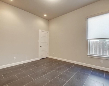 810 Wilson Ranch Pl - Photo Thumbnail 23