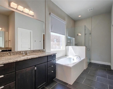 810 Wilson Ranch Pl - Photo Thumbnail 17