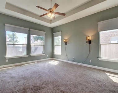 810 Wilson Ranch Pl - Photo Thumbnail 15