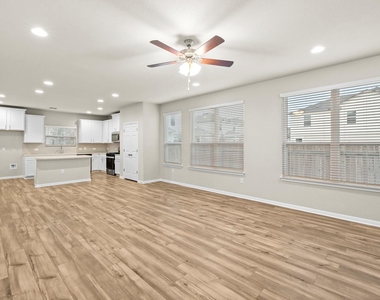 1156 Autumn Heather Dr - Photo Thumbnail 3