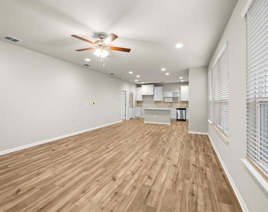 1156 Autumn Heather Dr - Photo Thumbnail 2