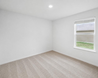 1040 Riverdale Cv - Photo Thumbnail 24