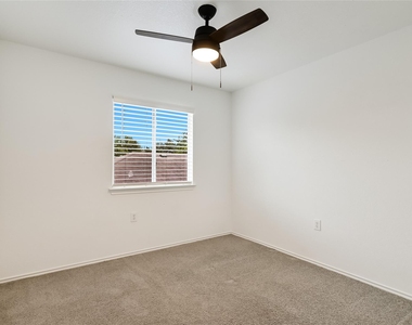 1628 Poppy Seed Ln - Photo Thumbnail 14