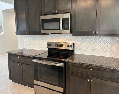 404 Black Opal Dr - Photo Thumbnail 10