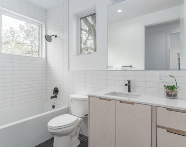 915 Tillery St - Photo Thumbnail 21
