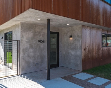 915 Tillery St - Photo Thumbnail 6
