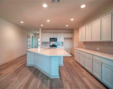 7920 City Top Blvd - Photo Thumbnail 6