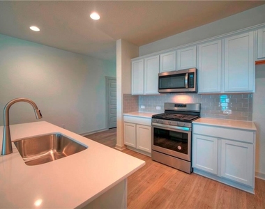 7920 City Top Blvd - Photo Thumbnail 11