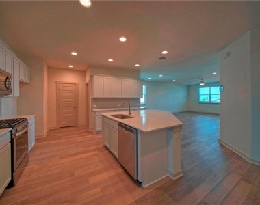 7920 City Top Blvd - Photo Thumbnail 10