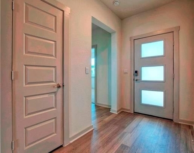 7920 City Top Blvd - Photo Thumbnail 4