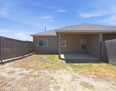 1733 Davidson Ranch Dr - Photo Thumbnail 32