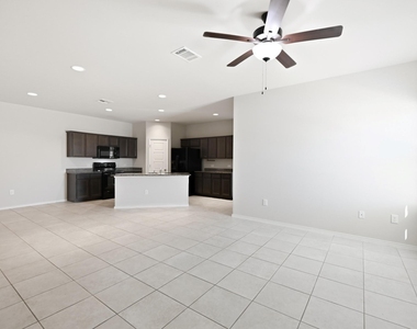 1733 Davidson Ranch Dr - Photo Thumbnail 2