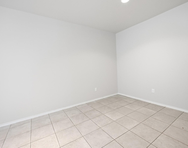 1733 Davidson Ranch Dr - Photo Thumbnail 12