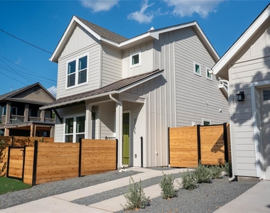 2705 Wilson St - Photo Thumbnail 1