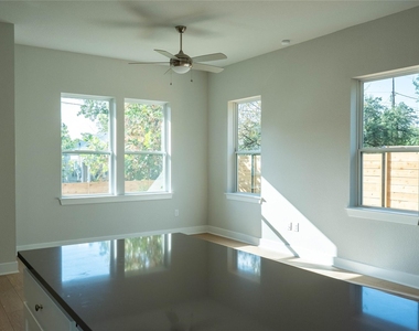 2705 Wilson St - Photo Thumbnail 8