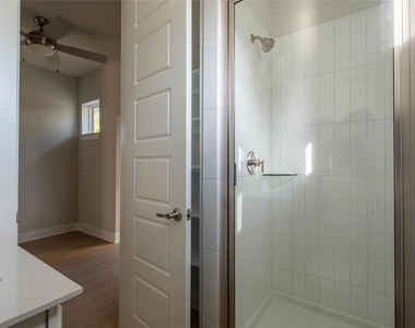 2705 Wilson St - Photo Thumbnail 20