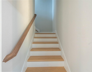 2705 Wilson St - Photo Thumbnail 16
