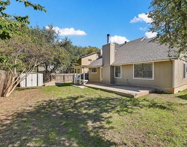 6808 Luckenbach Ln - Photo Thumbnail 21