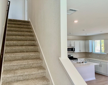 2208 Cornfield Dr - Photo Thumbnail 7