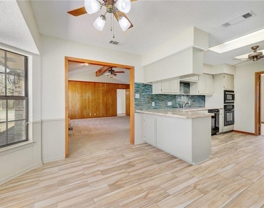 207 Rancho Bueno Dr - Photo Thumbnail 17