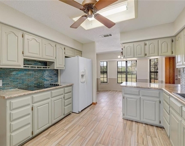 207 Rancho Bueno Dr - Photo Thumbnail 14