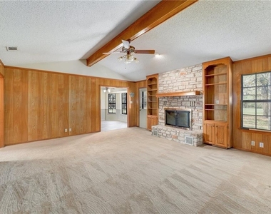 207 Rancho Bueno Dr - Photo Thumbnail 12