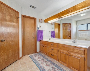 207 Rancho Bueno Dr - Photo Thumbnail 20