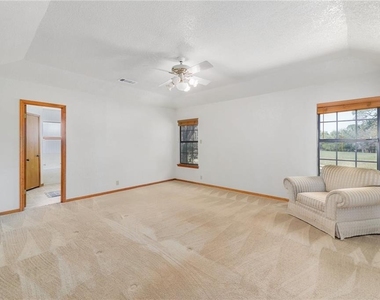 207 Rancho Bueno Dr - Photo Thumbnail 18