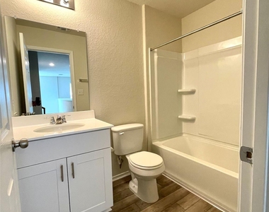 51 Pacific Loon St - Photo Thumbnail 9