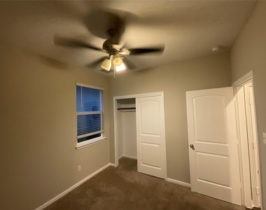 142 Jubilee Dr - Photo Thumbnail 21