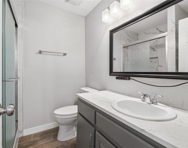 7000 Shannon Dr - Photo Thumbnail 24