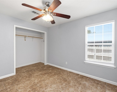 7000 Shannon Dr - Photo Thumbnail 26