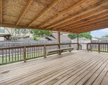 200 Rudy Ln - Photo Thumbnail 15