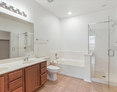 200 Rudy Ln - Photo Thumbnail 14