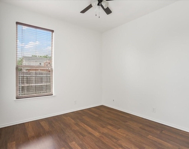200 Rudy Ln - Photo Thumbnail 5