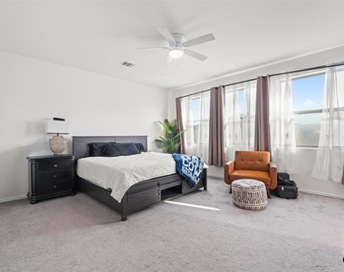 9107 Moonstone Dr - Photo Thumbnail 12