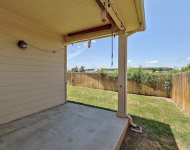 460 Galway Bay Ln - Photo Thumbnail 13