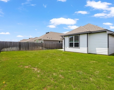 242 Boatright Blvd - Photo Thumbnail 24
