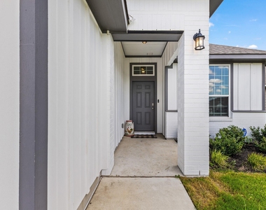 242 Boatright Blvd - Photo Thumbnail 1