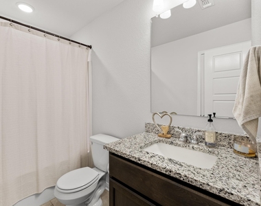 242 Boatright Blvd - Photo Thumbnail 10