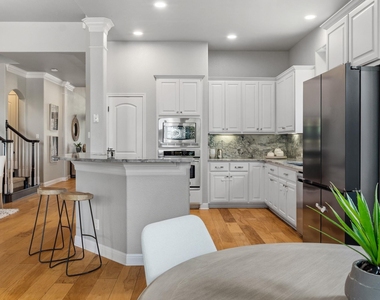 6310 River Place Blvd - Photo Thumbnail 13
