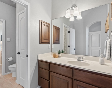 6310 River Place Blvd - Photo Thumbnail 29