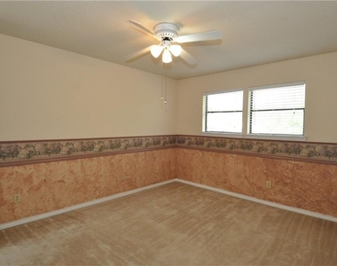 13405 Saddlebrook Trl - Photo Thumbnail 12