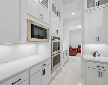 3304 Belted Galloway St - Photo Thumbnail 11